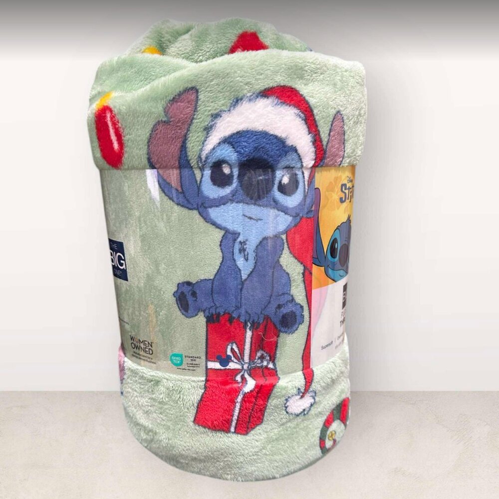 Disney Stitch Christmas Super Soft Plush Twin Throw Blanket FF